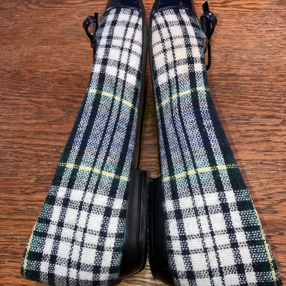 The Tog Shop Women’s Slip On - Picture 5 of 7